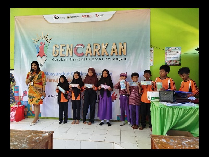 SOSIALISASI TABUNGAN SISWA DARI BANK JATIM