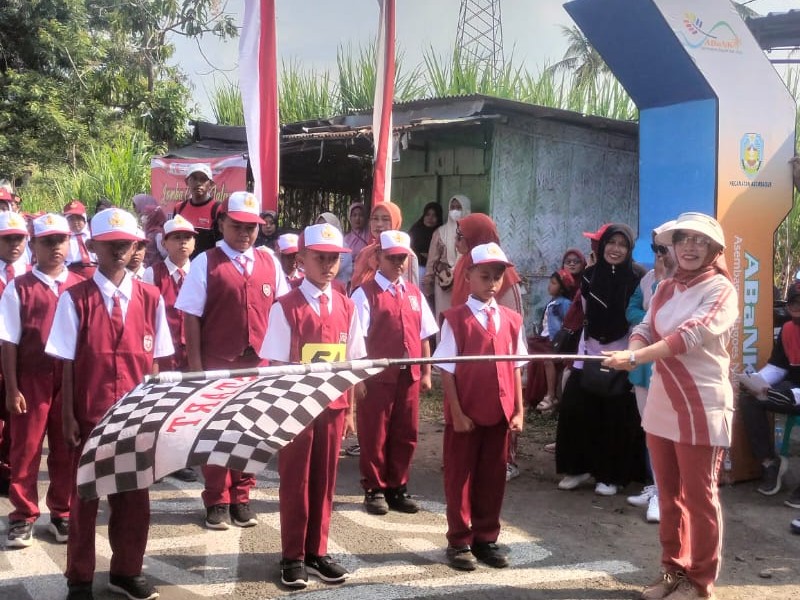 LOMBA GERAK JALAN