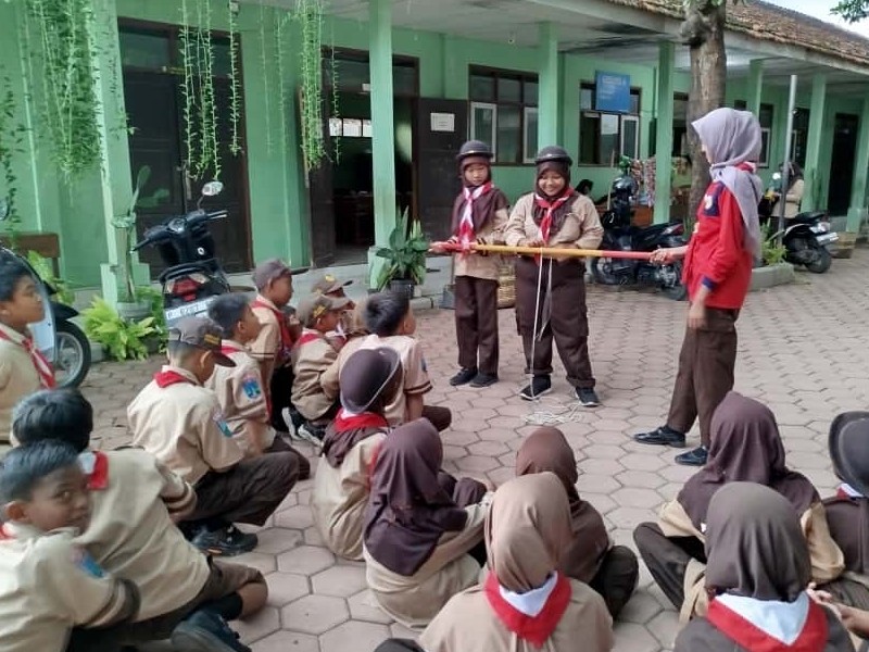 EKSTRA KURIKULER PRAMUKA