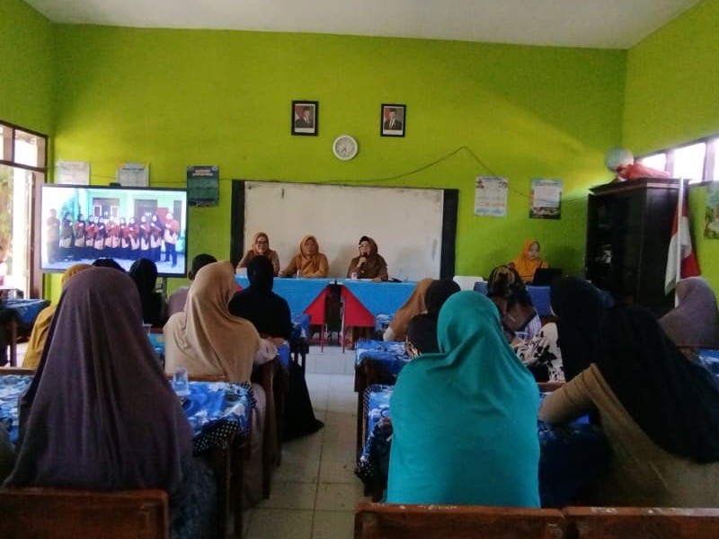 RAPAT WALI MURID SD NEGERI 1 KEDUNGLO